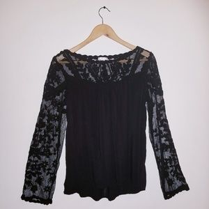 wide sleeve top